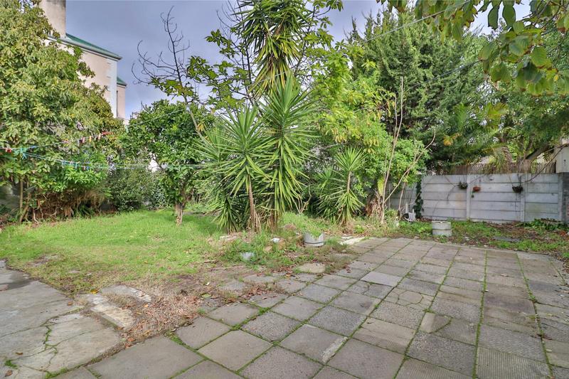 4 Bedroom Property for Sale in Claremont Western Cape